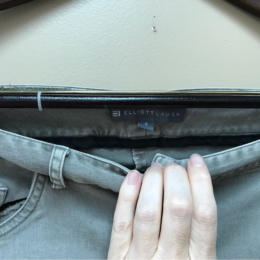 Elliott Lauren Straight Leg Denim Gray Wash Mid Rise Jeans (6) - Picture 4 of 8